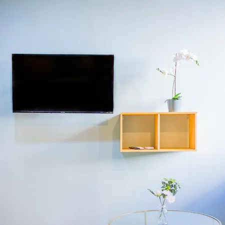 Apartment T3 Climatise 2 6 Personnes Wifi Cuisine Laverie Trets